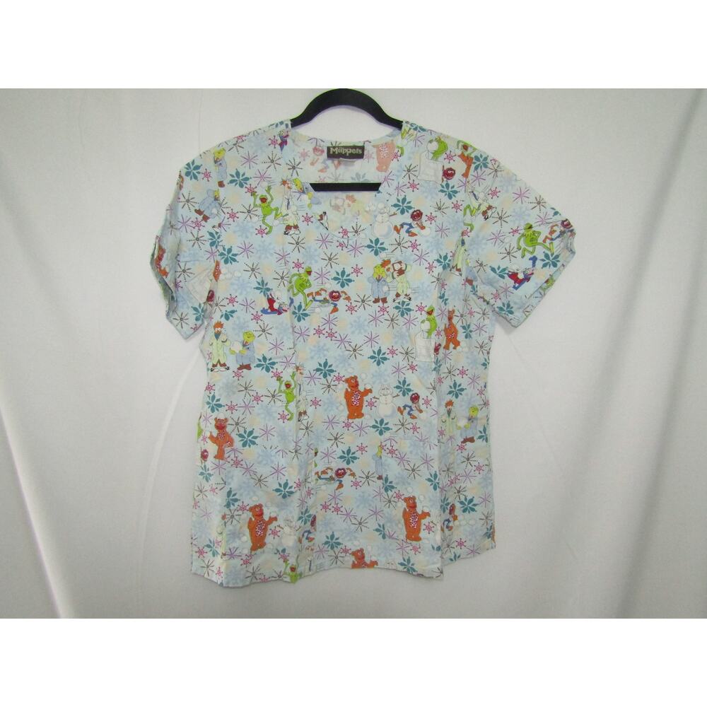 Disney Muppets Scrub Top M Miss Piggy Kermit Fozzie Winter Snowflake Nurse